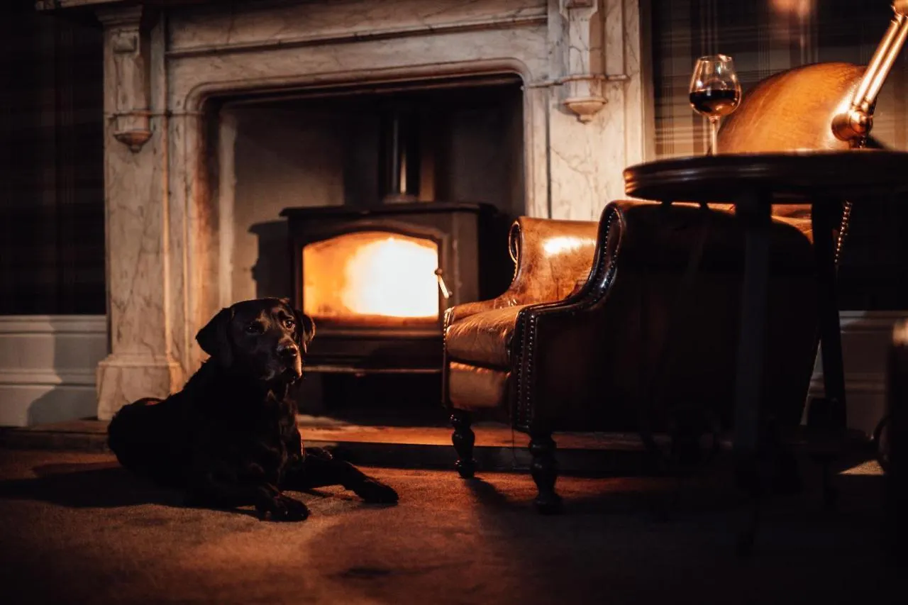 Falcon Manor Hotel Settle 4*,